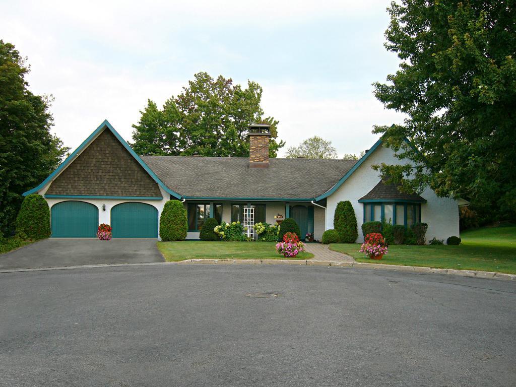 B&B Aux Deux Pignons Donnacona Kültér fotó